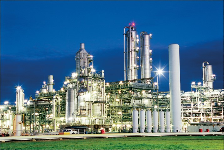 Atlas Methanol – the world’s largest methanol plant at 1.7 million tonnes per year – comes on stream in Trinidad.
