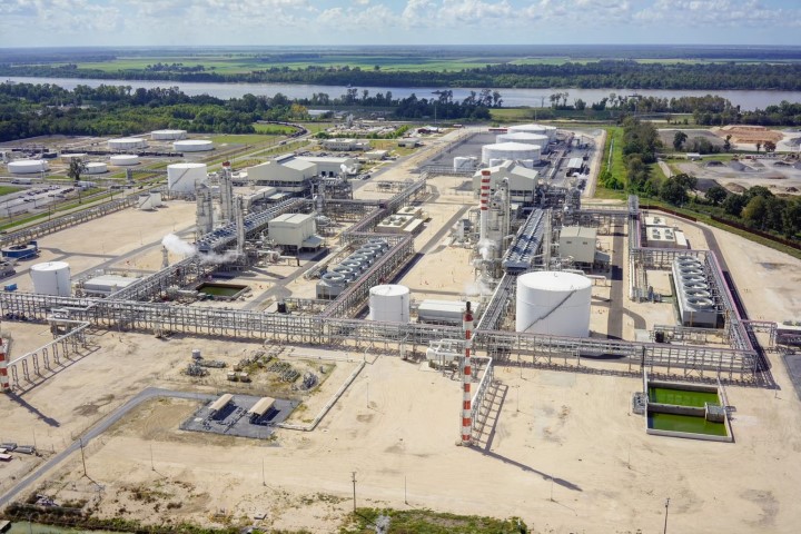Methanex produces first methanol from Geismar I and Geismar II plants in Louisiana, which were both relocated from Chile.